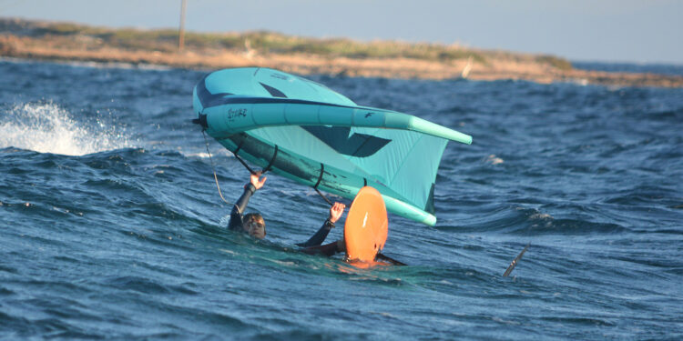 wing-surf waterstart